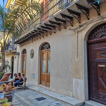 Διαμέρισμα A Casa Di Adele Castellammare del Golfo